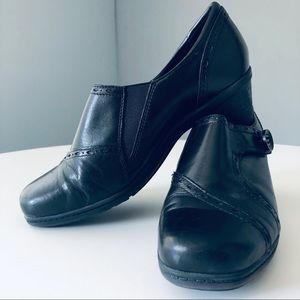 Earth Origins “Marla 2” Black Leather Shoes